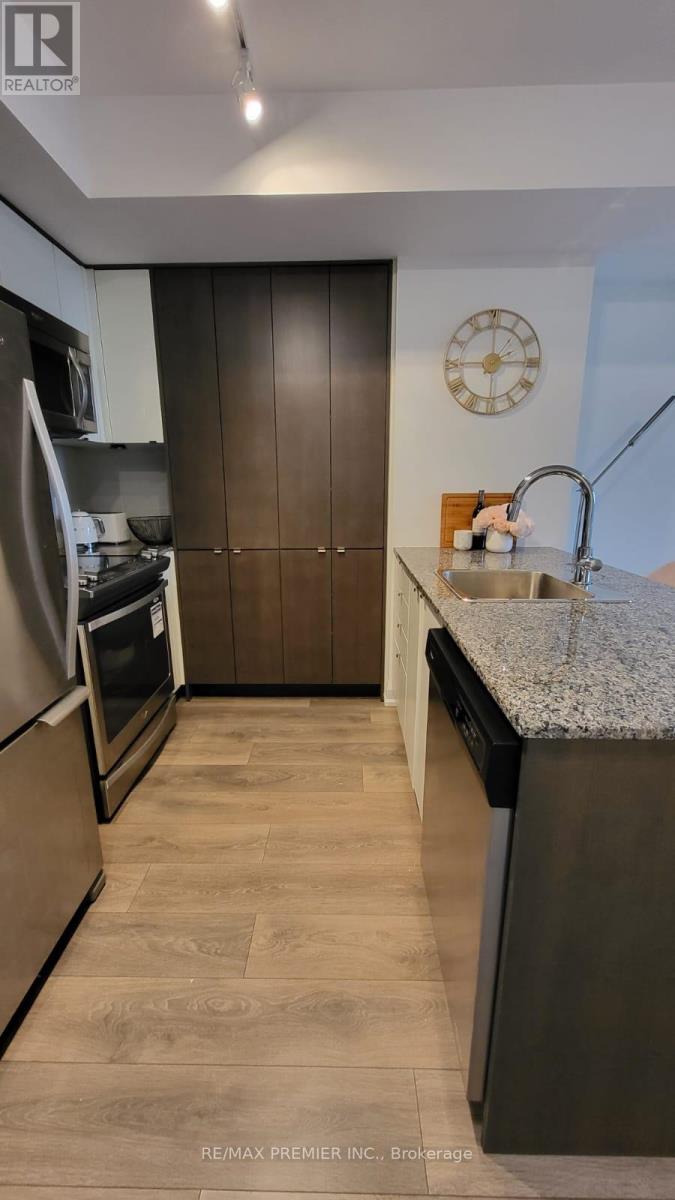 2209 - 9 Valhalla Inn Road, Toronto, Ontario  M9B 0B2 - Photo 2 - W14094662