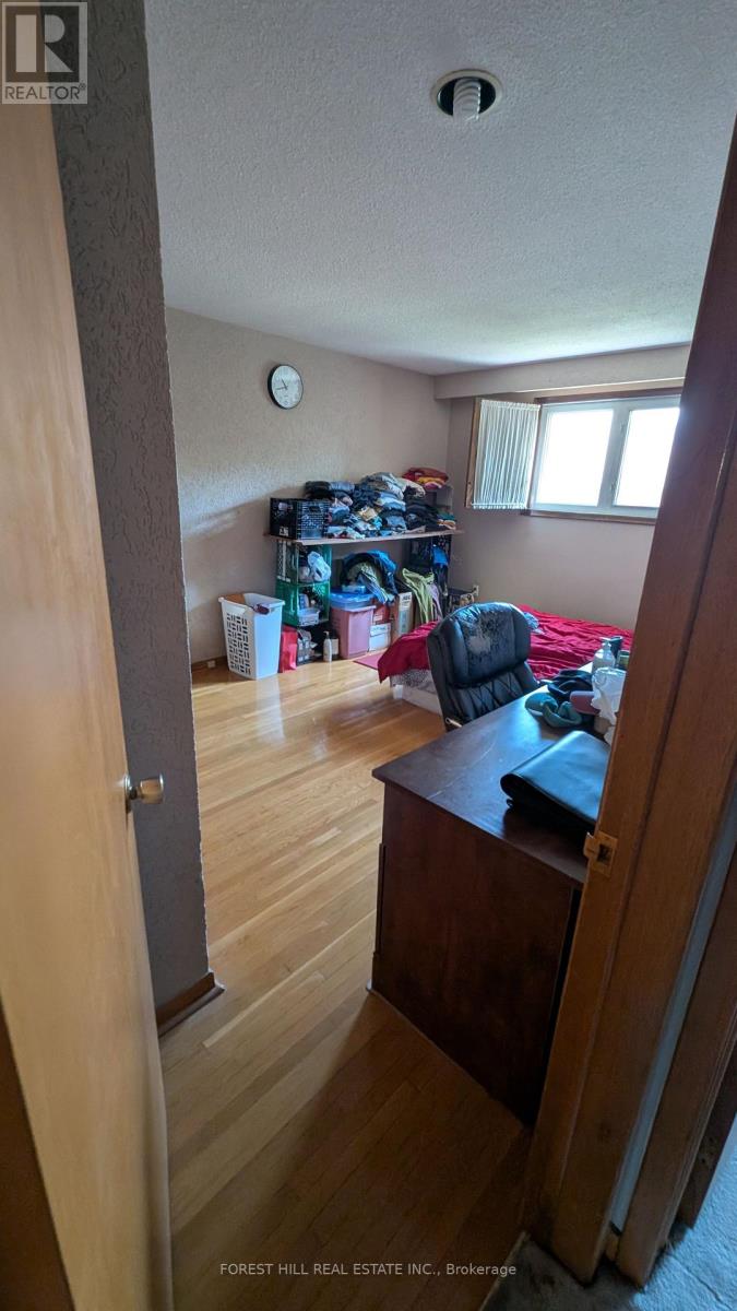 99 Gosford Boulevard, Toronto, Ontario  M3N 2G9 - Photo 15 - W14094724