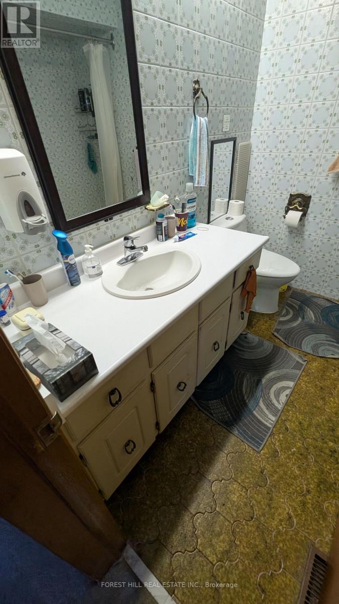 99 Gosford Boulevard, Toronto, Ontario  M3N 2G9 - Photo 17 - W14094724