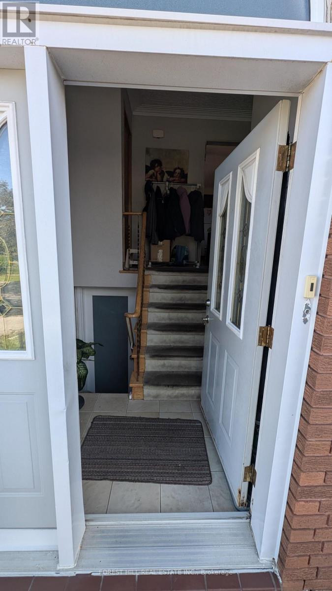 99 Gosford Boulevard, Toronto, Ontario  M3N 2G9 - Photo 8 - W14094724