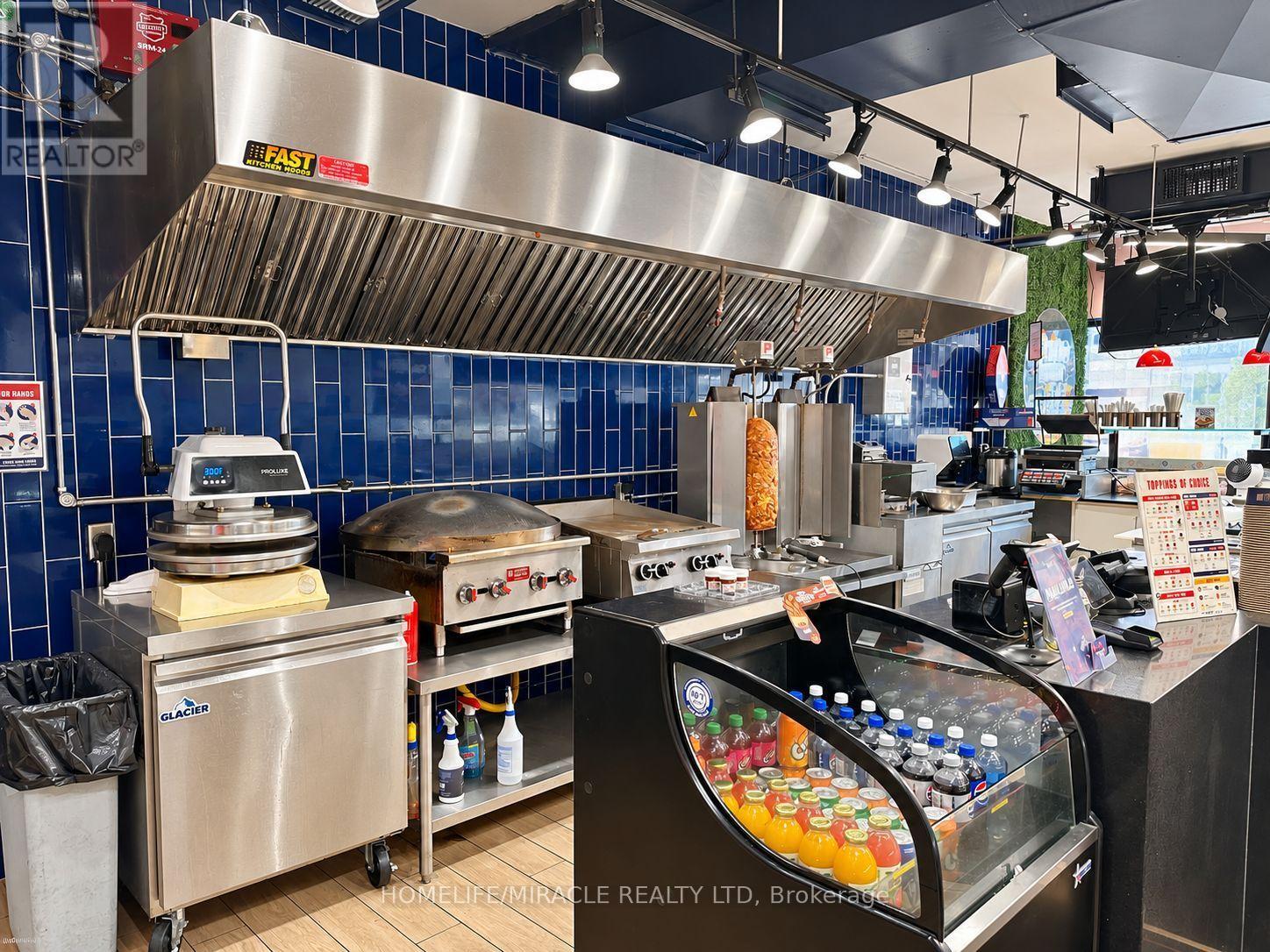 890 Bloor Street W, Toronto, Ontario  M6G 1M5 - Photo 4 - W14094746