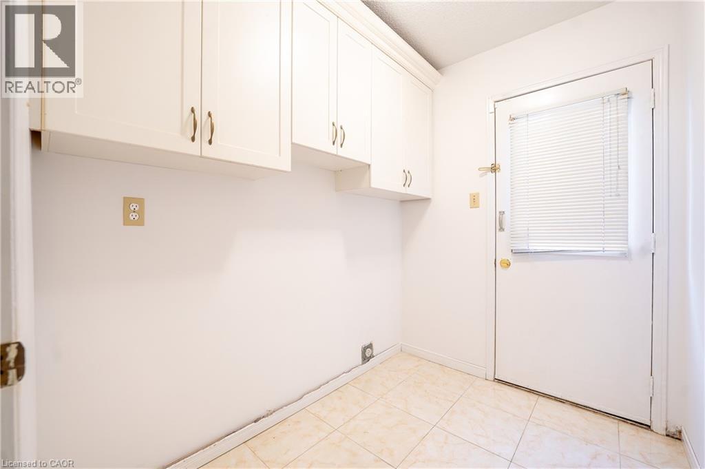 12 Creekwood Place, Dundas, Ontario  L9H 6S9 - Photo 7 - 40871192