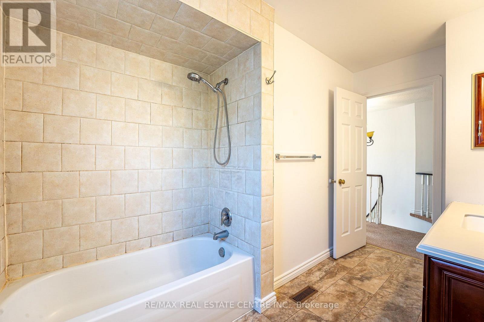 12 Creekwood Place, Hamilton, Ontario  L9H 6S9 - Photo 18 - X14094708