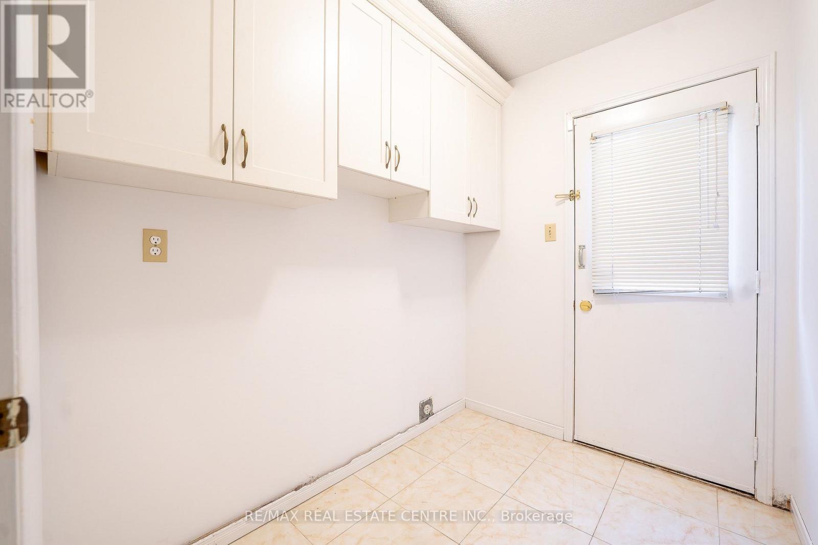 12 Creekwood Place, Hamilton, Ontario  L9H 6S9 - Photo 7 - X14094708
