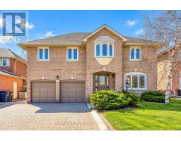 102 SUNFOREST DRIVE, Brampton, Ontario