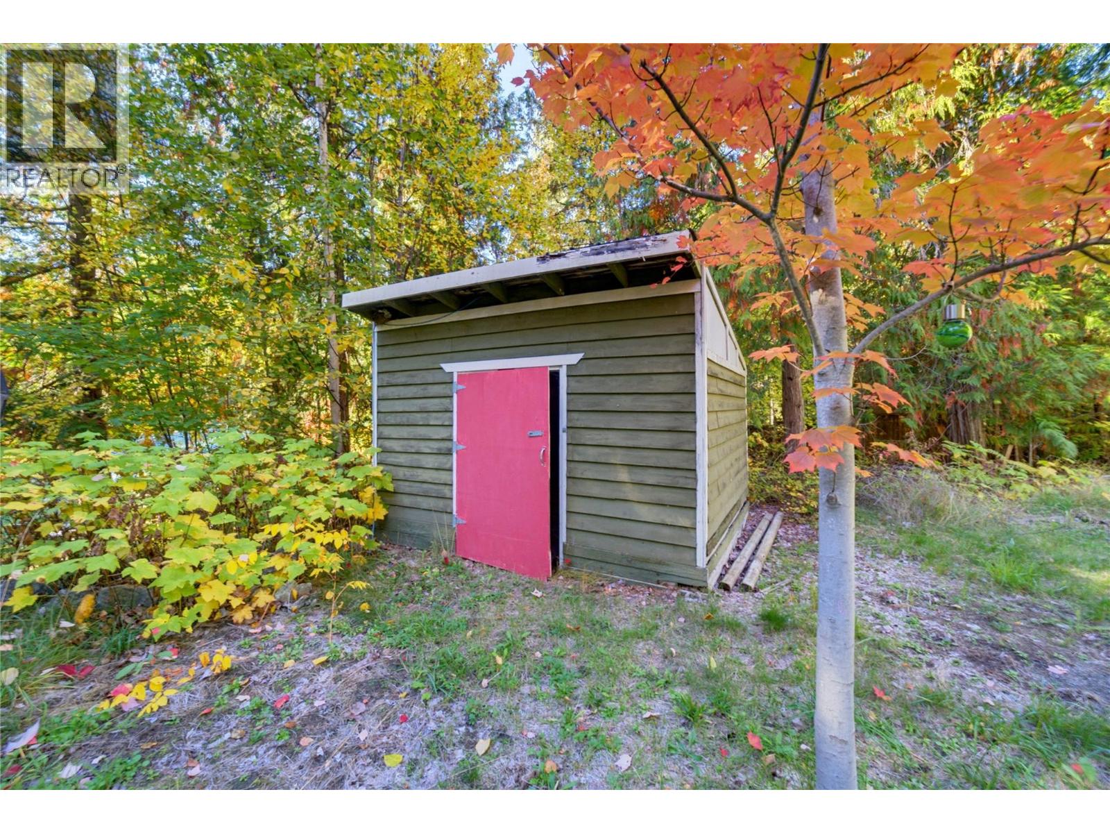 9020 Hummingbird Drive, Swansea Point, British Columbia  V0E 2K2 - Photo 51 - 10402995