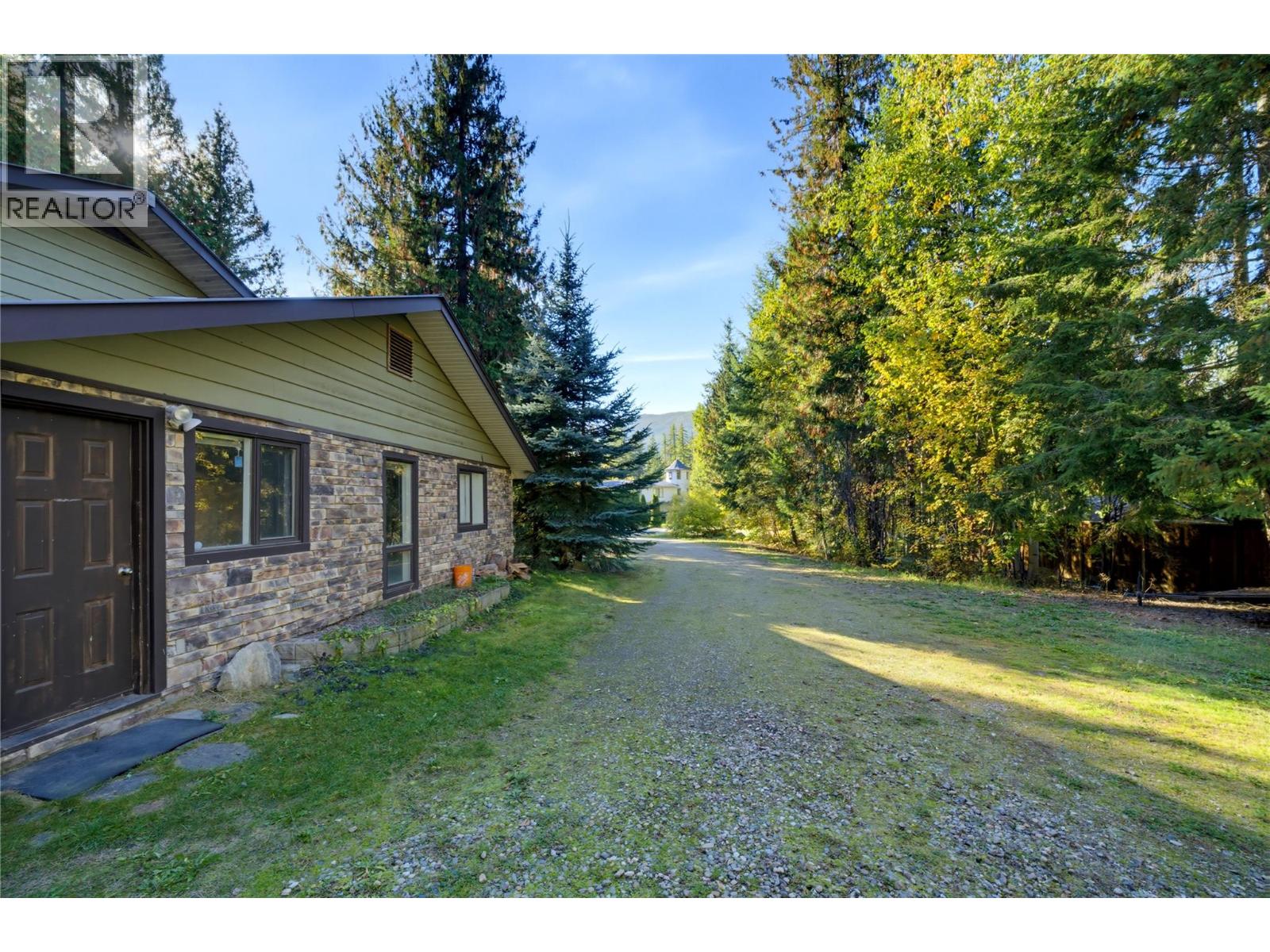 9020 Hummingbird Drive, Swansea Point, British Columbia  V0E 2K2 - Photo 56 - 10402995