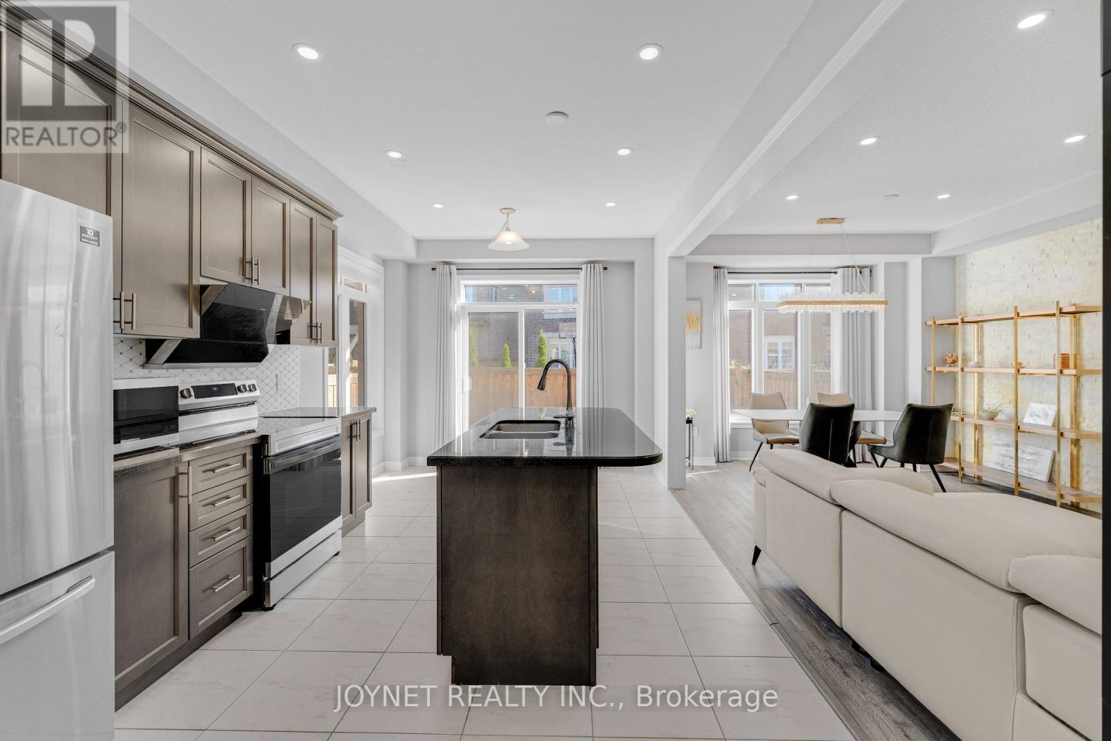 3303 Jacob Way, Oakville, Ontario  L6M 5J9 - Photo 8 - W14094176