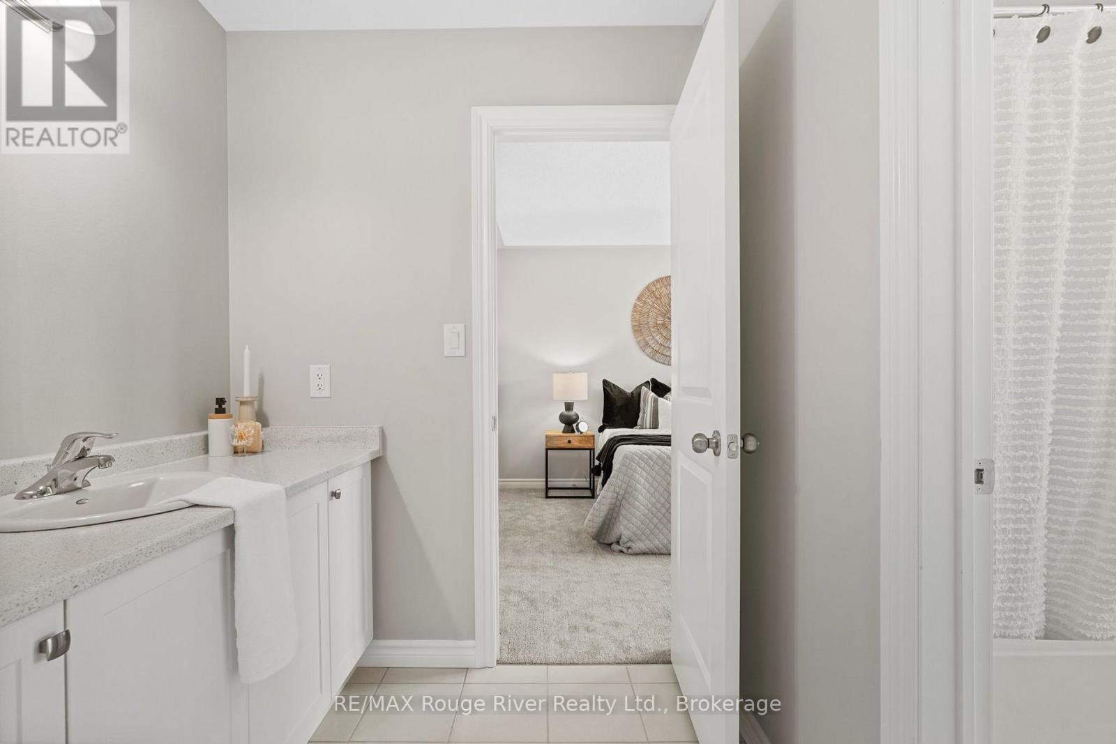 270 Lyle Drive, Clarington, Ontario  L1C 4T9 - Photo 18 - E14094980