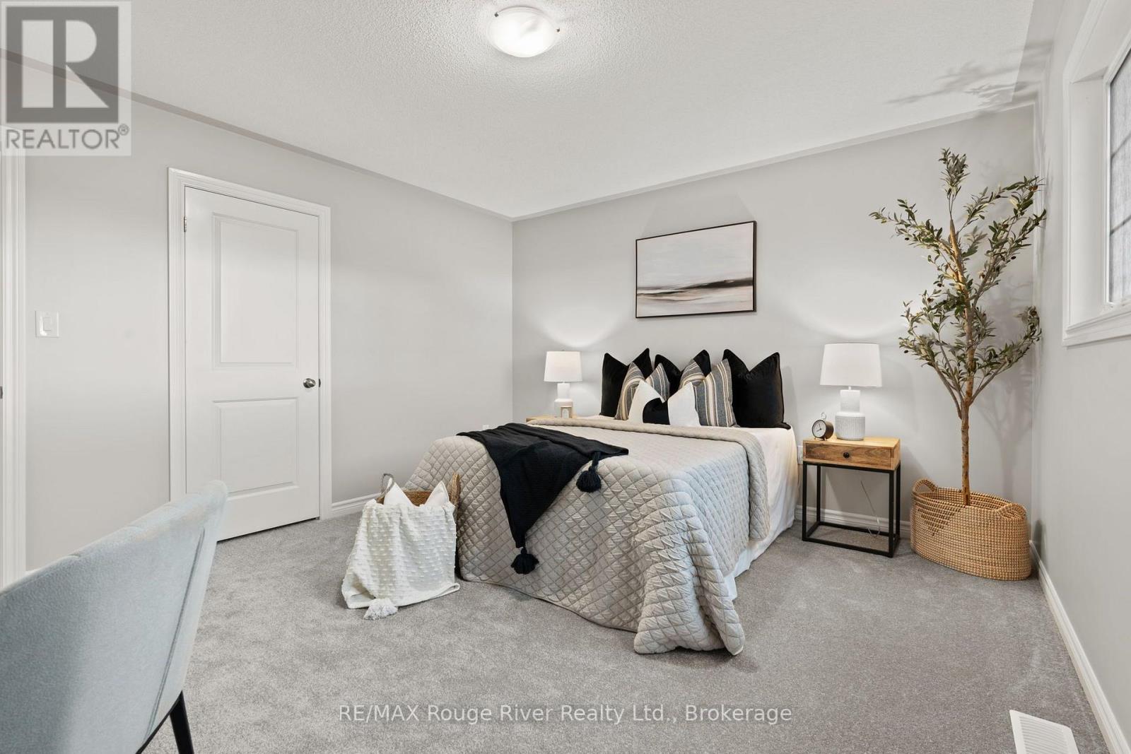 286 Lyle Drive, Clarington, Ontario  L1C 0V8 - Photo 17 - E14094986