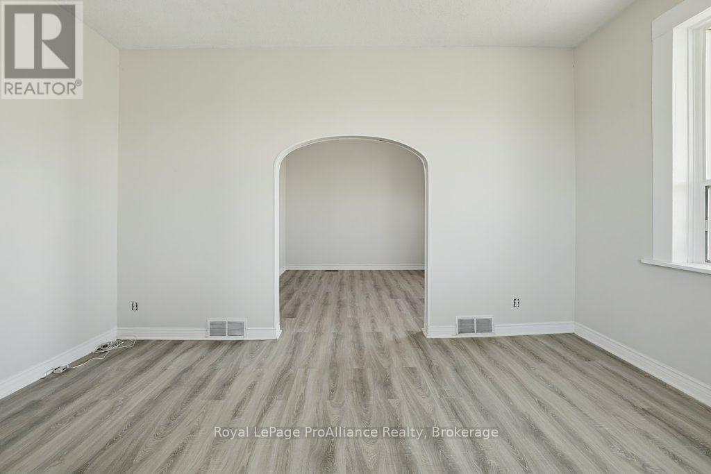 533 Avonlough Road, Belleville, Ontario  K8N 4Z2 - Photo 12 - X14094930