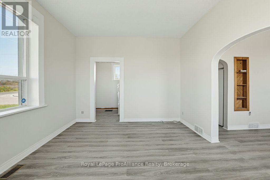 533 Avonlough Road, Belleville, Ontario  K8N 4Z2 - Photo 15 - X14094930