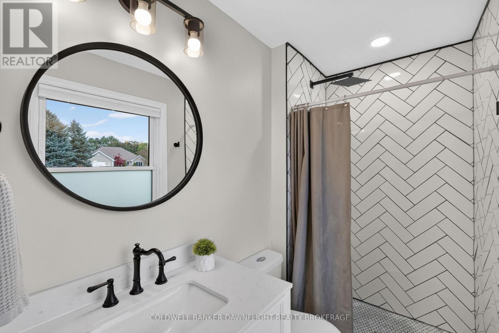 368 Station Street, North Middlesex, Ontario  N0M 2K0 - Photo 18 - X14094800