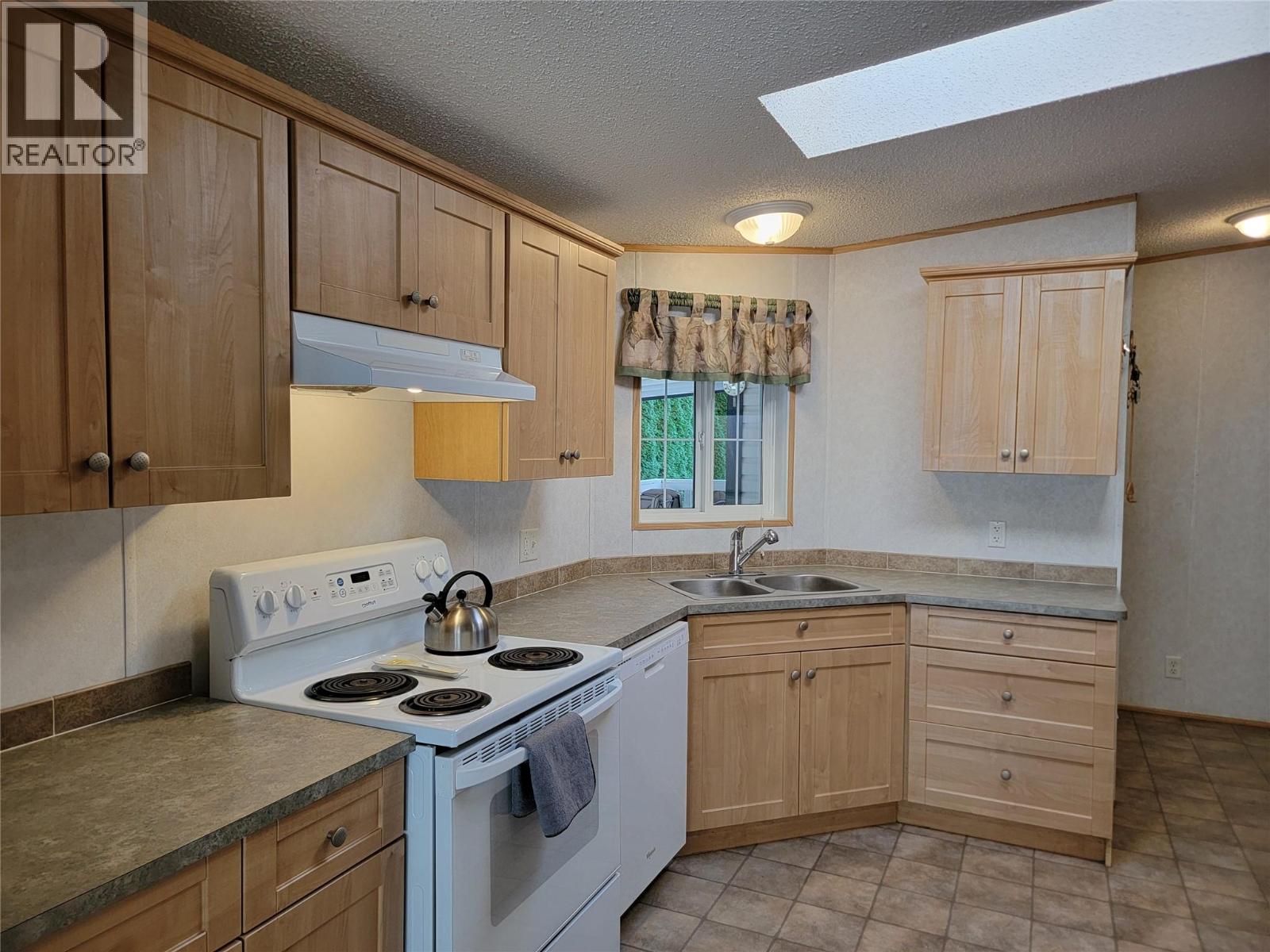 1518 Highway 3a Unit# 13, Keremeos, British Columbia  V0X 1N6 - Photo 8 - 10403673