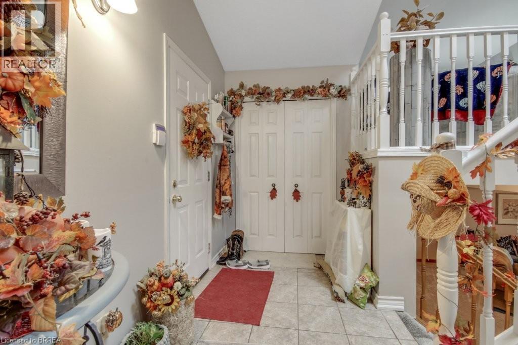 72 Lynden Hill Crescent, Brantford, Ontario  N3P 1R5 - Photo 3 - 40870221
