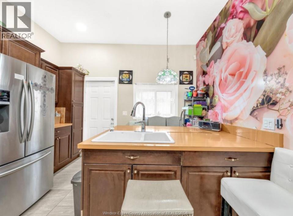 595 Cataraqui, Windsor, Ontario  N9A 3P2 - Photo 8 - 26025650