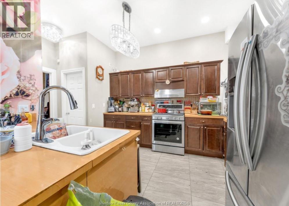 595 Cataraqui, Windsor, Ontario  N9A 3P2 - Photo 9 - 26025650