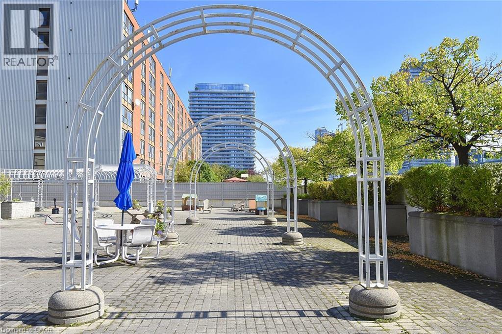 25 The Esplanade Unit# 1611, Toronto, Ontario  M5E 1W5 - Photo 38 - 40869608