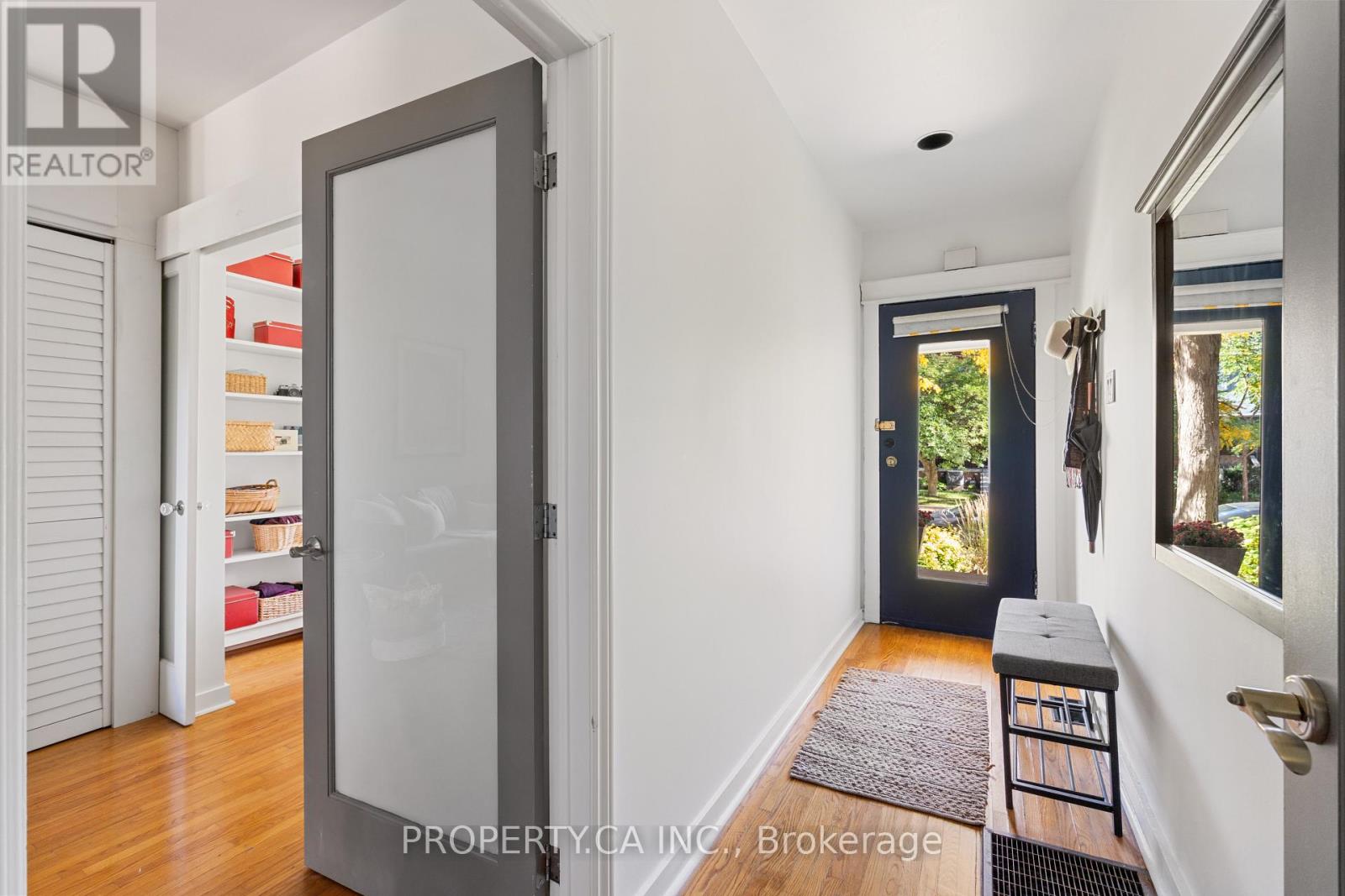 620 Crawford Street, Toronto, Ontario  M6G 3K2 - Photo 2 - C14094820