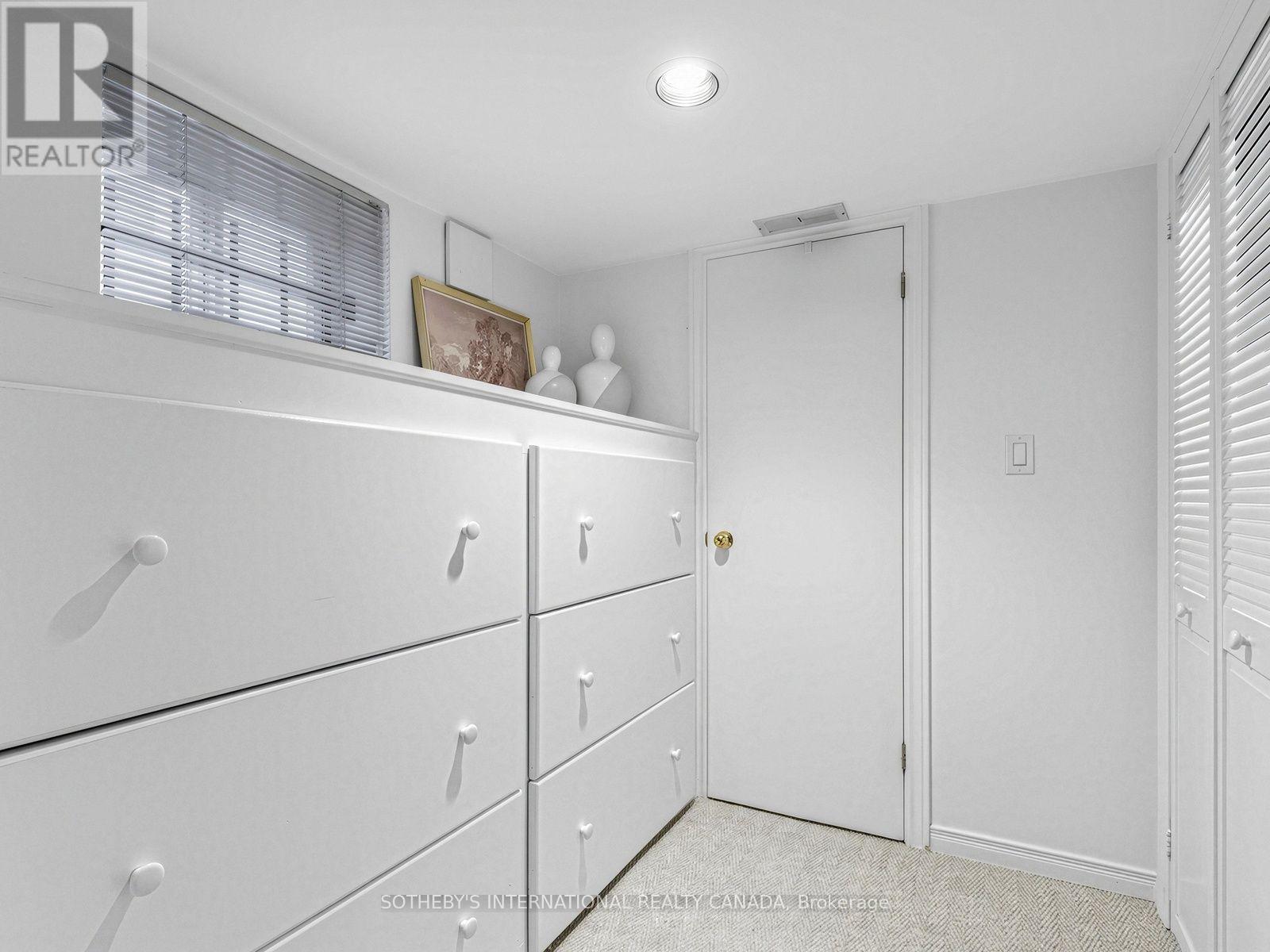 22 Thursfield Crescent, Toronto, Ontario  M4G 2N5 - Photo 27 - C14094828