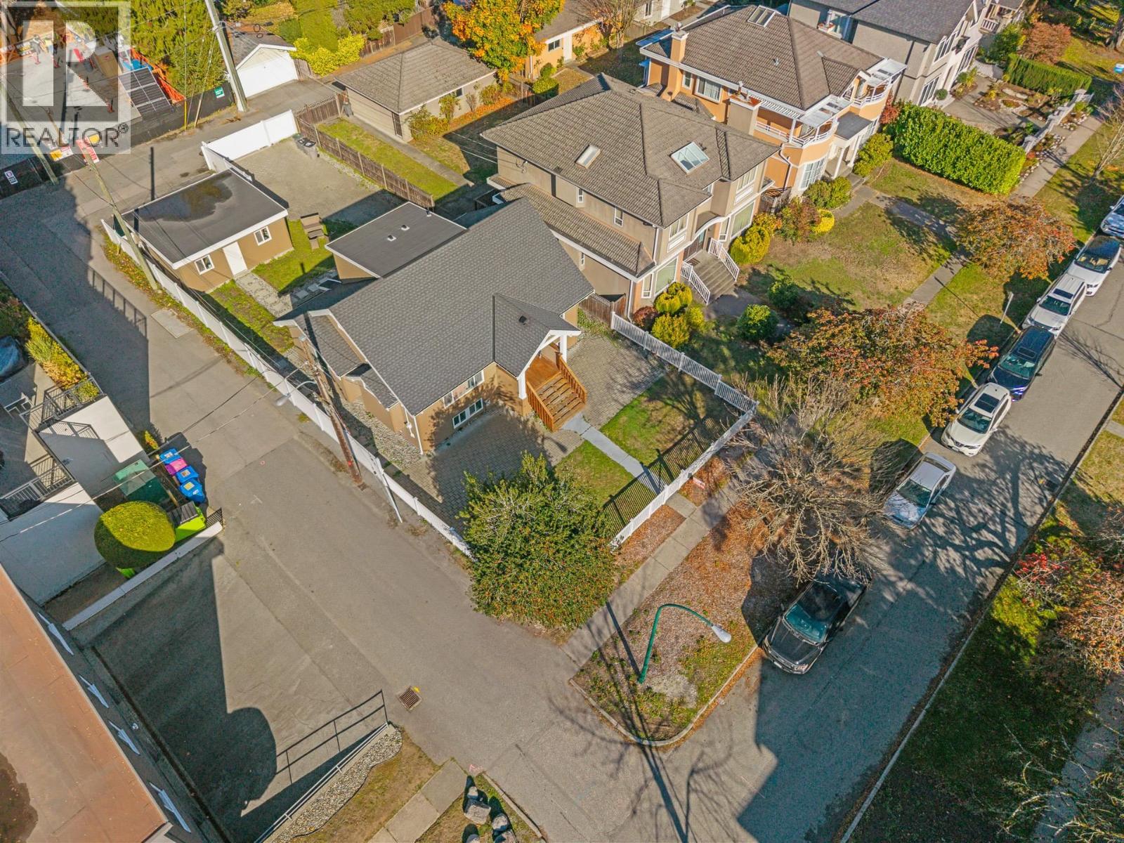 2079 W 46th Avenue, Vancouver, British Columbia  V6M 2K8 - Photo 36 - R3175896