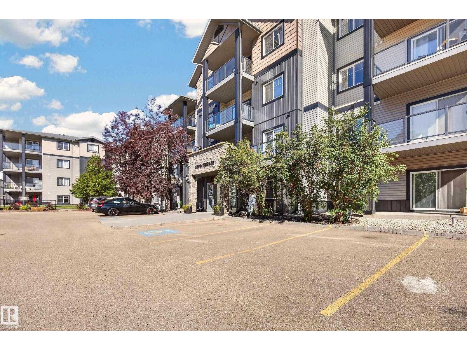#405 1204 156 ST NW