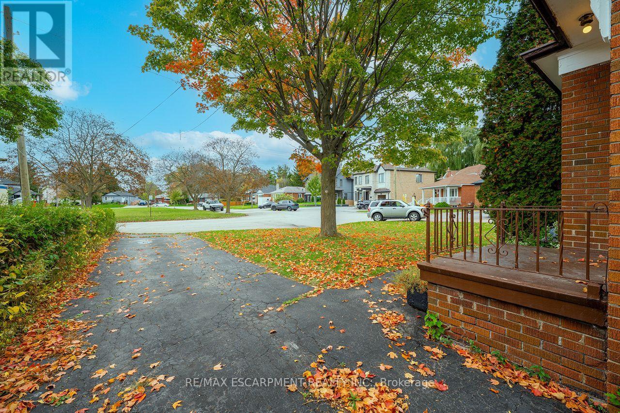 25 Tardree Place, Toronto, Ontario  M1R 3X2 - Photo 6 - E14094964