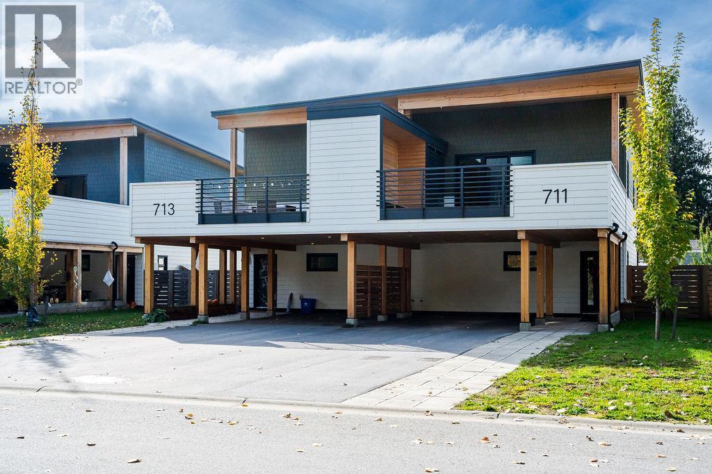 711 Olynyk Road, Revelstoke, British Columbia  V0E 2S2 - Photo 3 - 10403640
