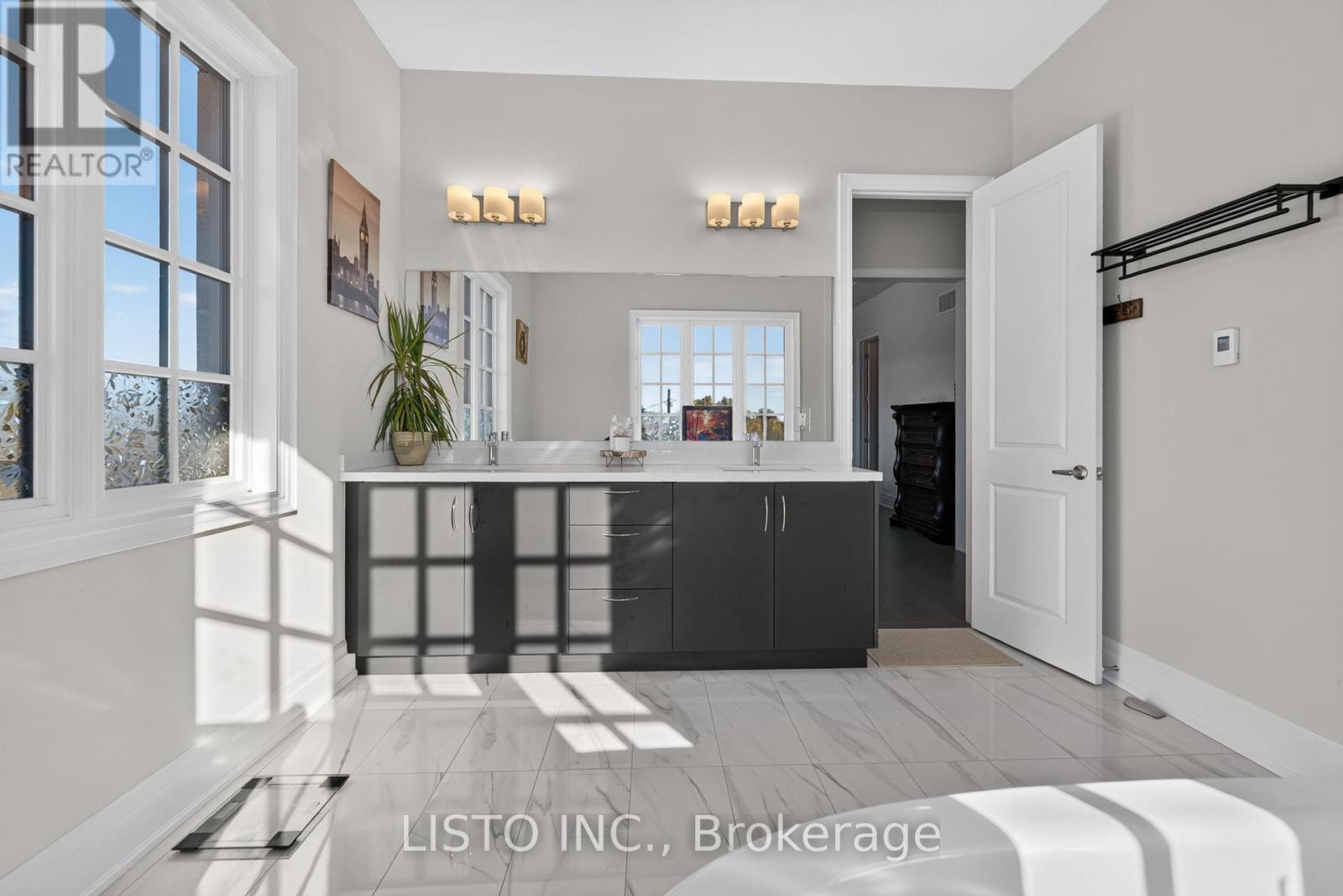 2 Heart Lake Circle N, King, Ontario  L7B 0T1 - Photo 49 - N14094808