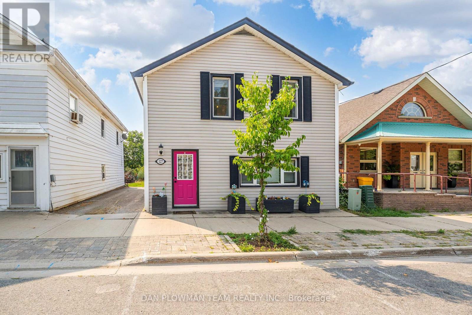 127 RIVER STREET, Brock, Ontario
