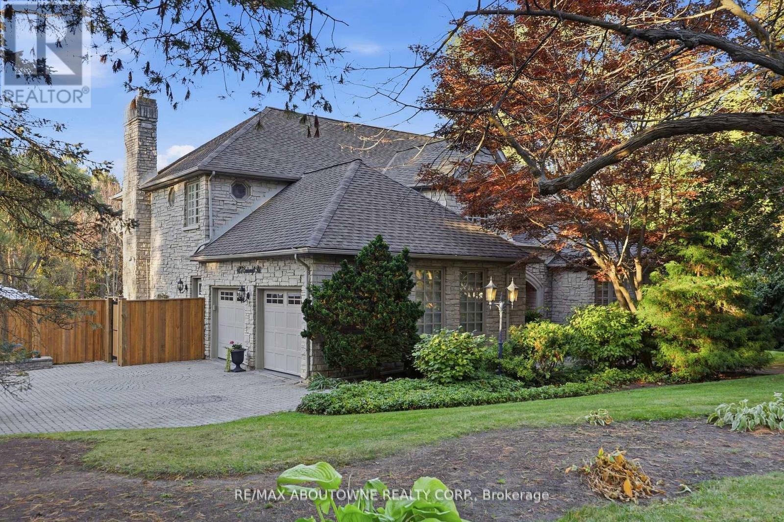 437 Cairncroft Road, Oakville, Ontario  L6J 4N1 - Photo 3 - W14094924
