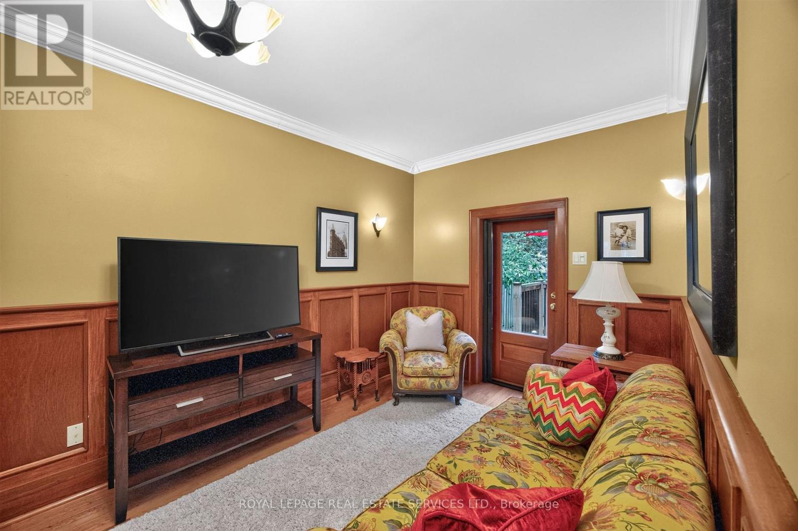27 Verbena Avenue, Toronto, Ontario  M6S 1E6 - Photo 22 - W14094974