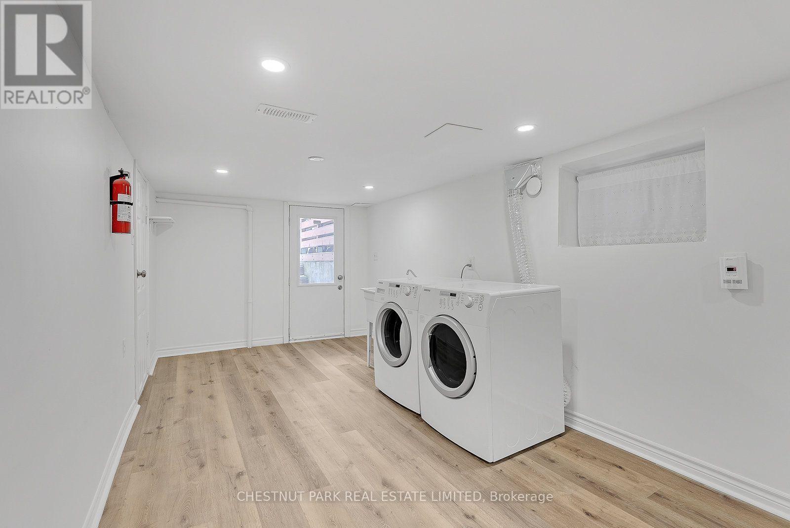1383 Lansdowne Avenue, Toronto, Ontario  M6H 3Z9 - Photo 17 - W14094990