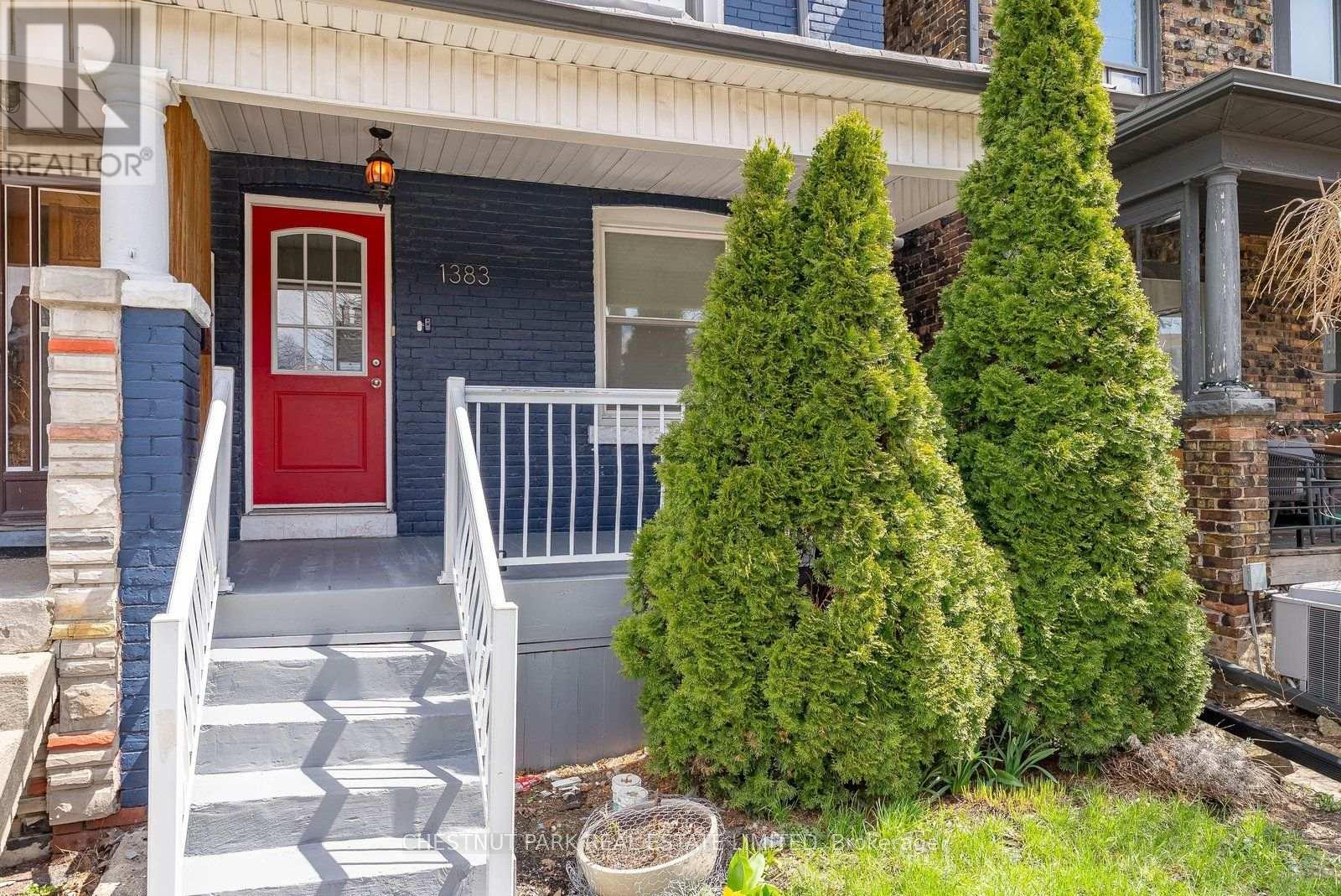 1383 Lansdowne Avenue, Toronto, Ontario  M6H 3Z9 - Photo 2 - W14094990