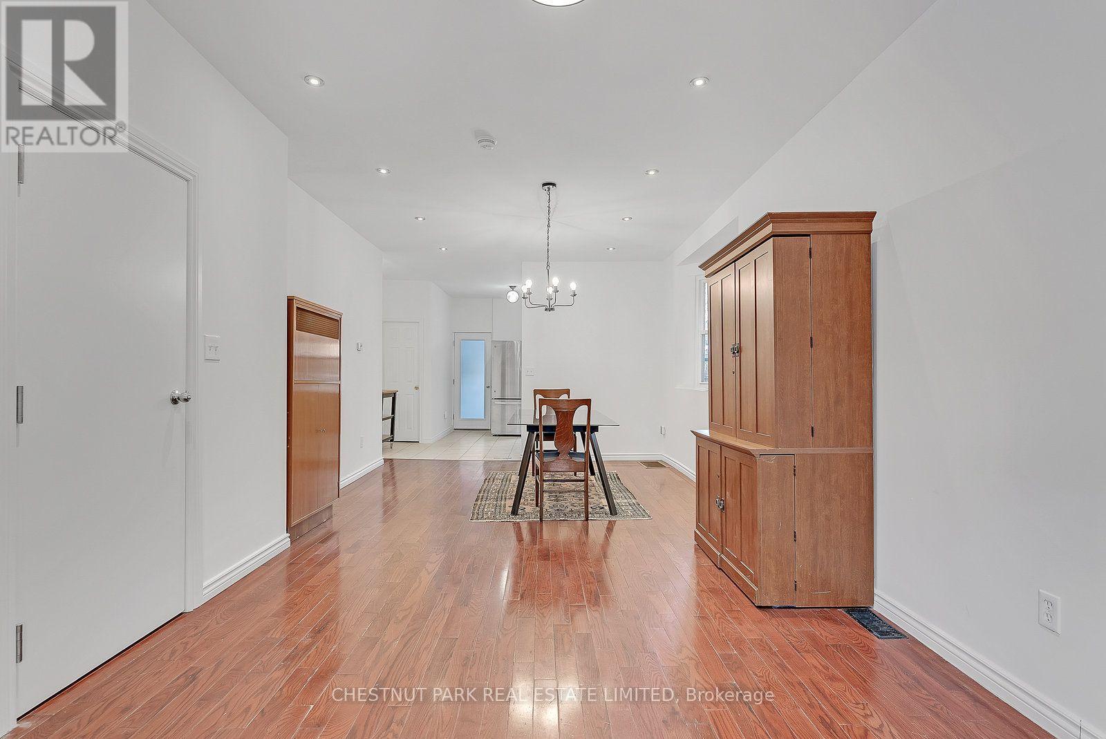 1383 Lansdowne Avenue, Toronto, Ontario  M6H 3Z9 - Photo 7 - W14094990