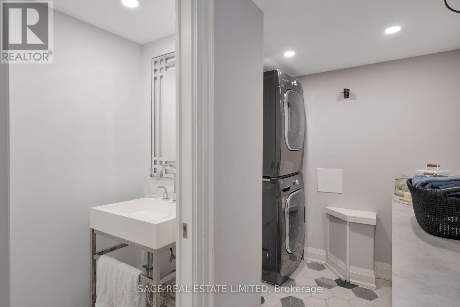 131 Silverhill Drive, Toronto, Ontario  M9B 3W6 - Photo 26 - W14095034