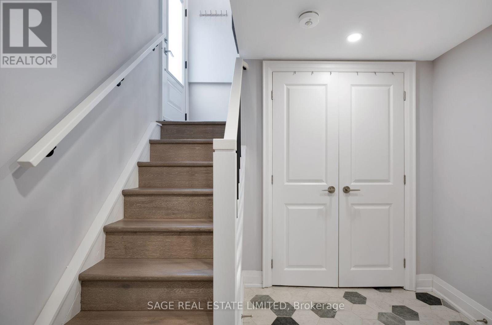 131 Silverhill Drive, Toronto, Ontario  M9B 3W6 - Photo 27 - W14095034