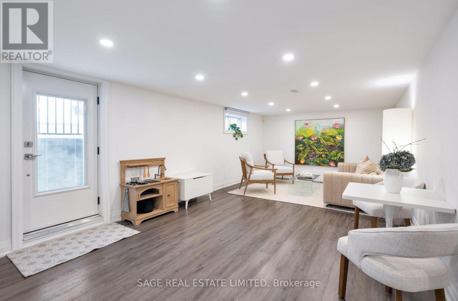 131 Silverhill Drive, Toronto, Ontario  M9B 3W6 - Photo 35 - W14095034