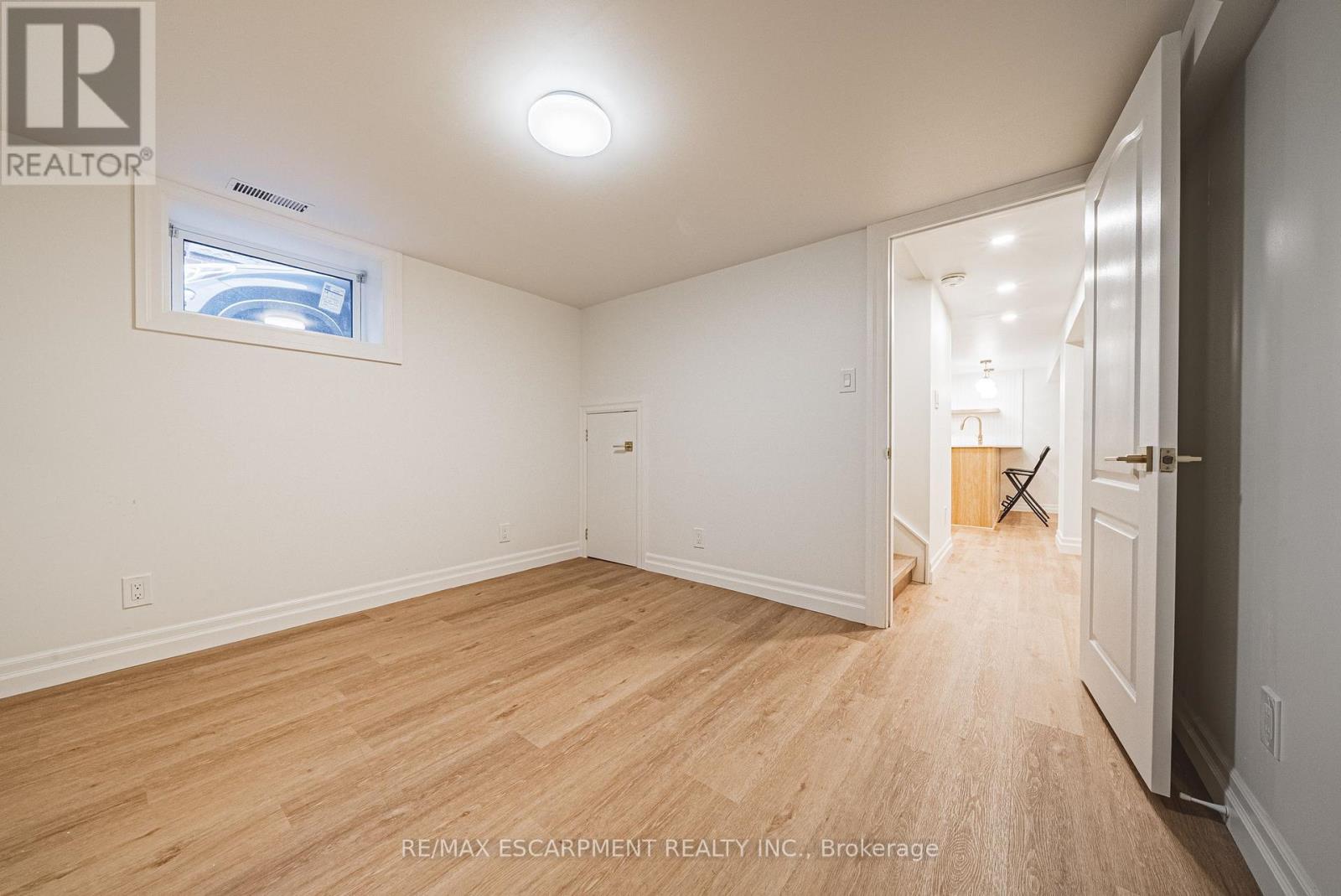 Lower - 113 Erin Avenue, Hamilton, Ontario  L8K 4W1 - Photo 10 - X14094782