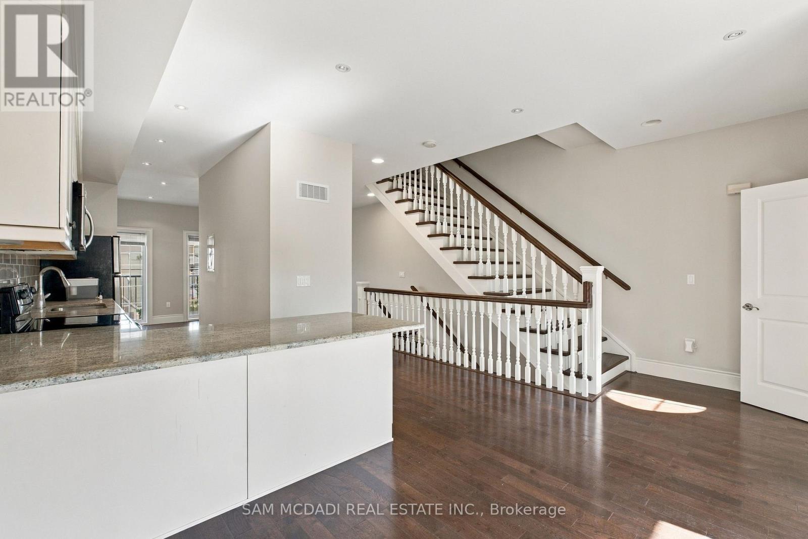 305 - 133 Park Street, Waterloo, Ontario  N2L 0B2 - Photo 8 - X14094874