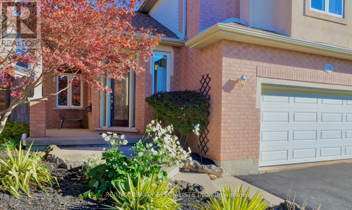 79 Westlawn Drive, Hamilton, Ontario  L9B 2K9 - Photo 5 - X14094936