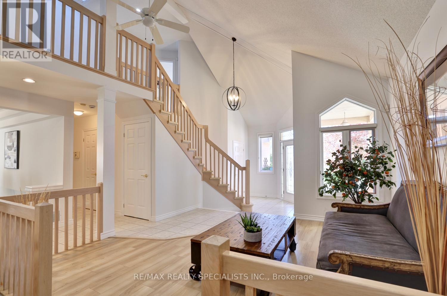 79 Westlawn Drive, Hamilton, Ontario  L9B 2K9 - Photo 9 - X14094936