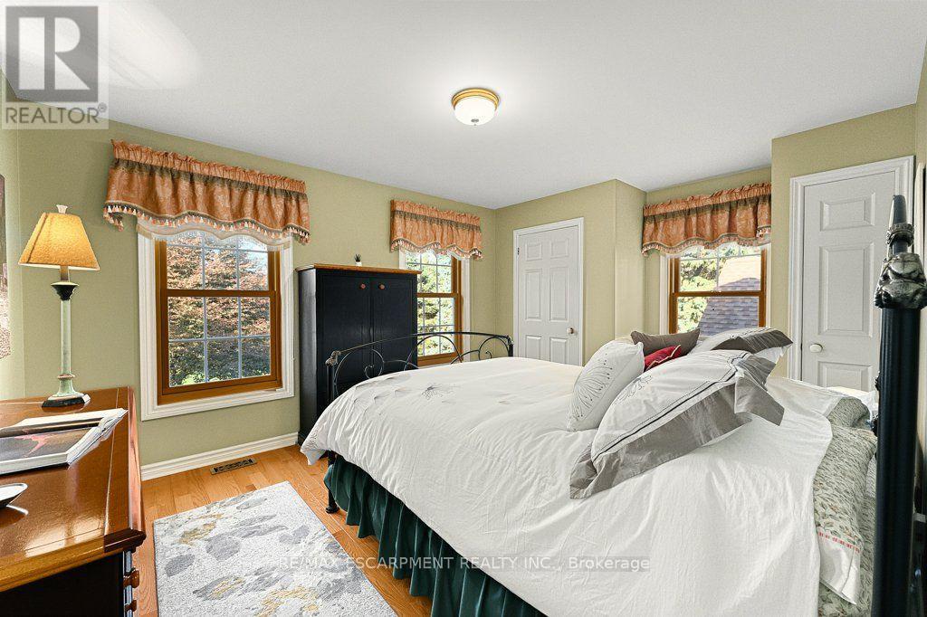 12 Weneil Drive, Hamilton, Ontario  L8B 0Z6 - Photo 29 - X14094954