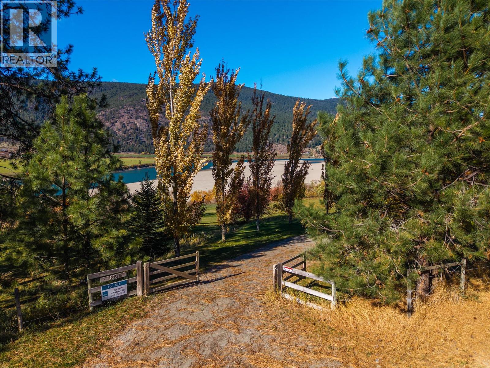 8121 Lyons Road, Kamloops, British Columbia  V0E 1Z2 - Photo 5 - 10400196