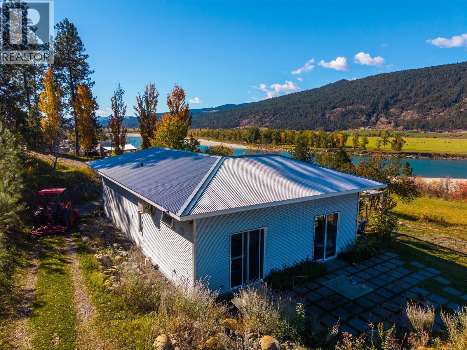 8121 Lyons Road, Kamloops, British Columbia  V0E 1Z2 - Photo 40 - 10400196