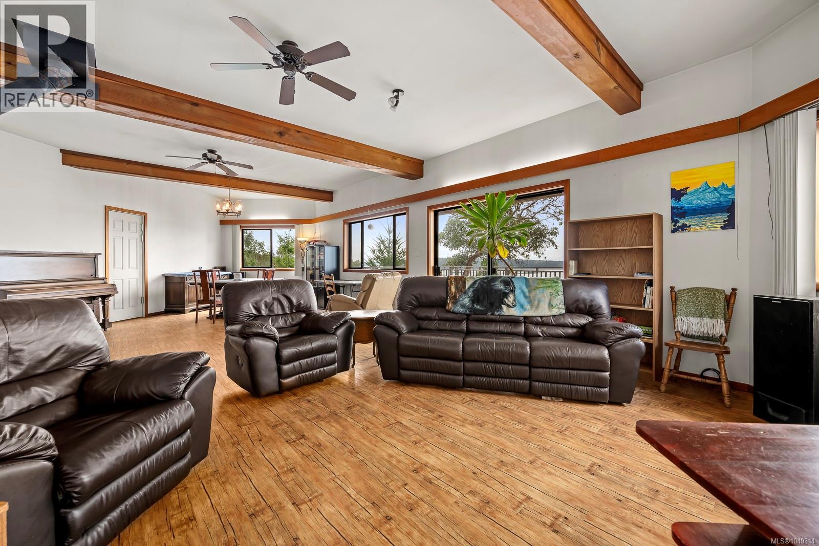 1466 Norton Dr