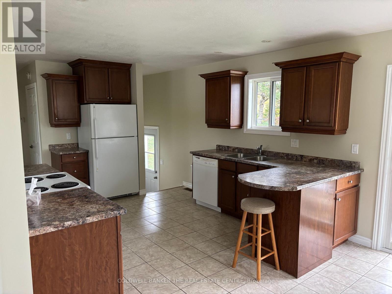5471 Campbellville Road, Milton, Ontario  L9T 7L8 - Photo 8 - W13674158