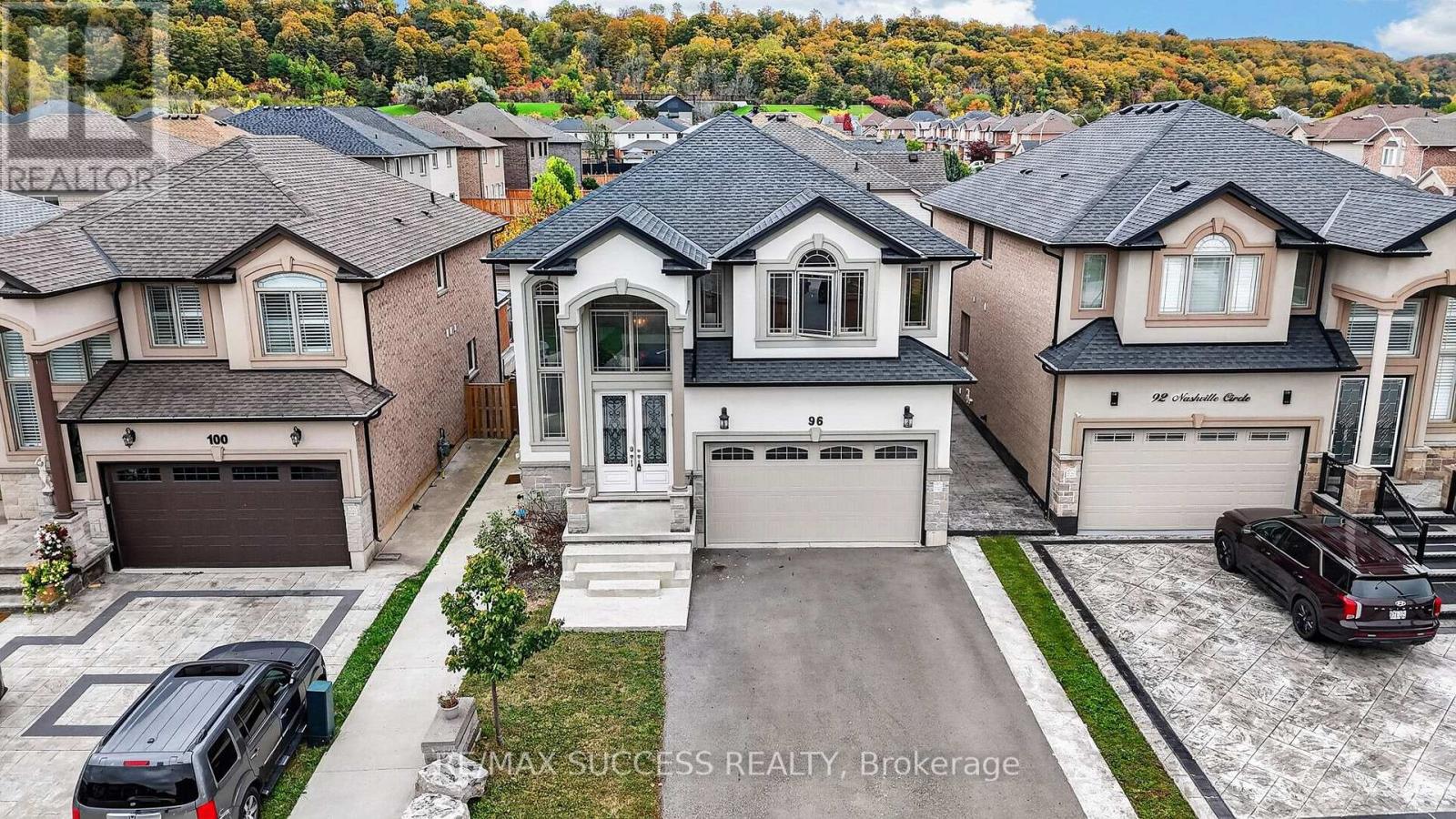 96 Nashville Circle, Hamilton, Ontario  L8G 0B4 - Photo 2 - X13855376