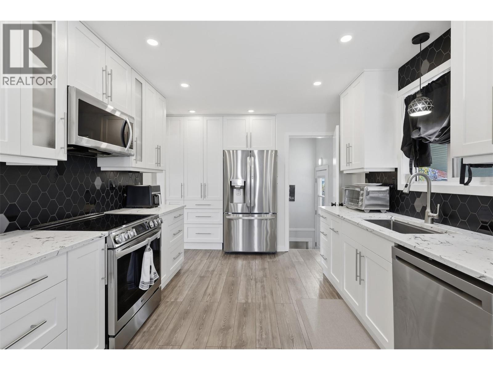 1239 10th Street, Kamloops, British Columbia
