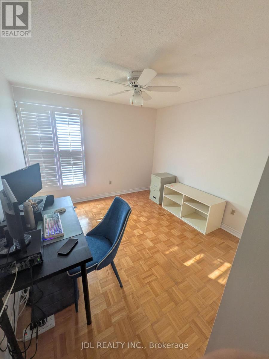 110 Bellefontaine Street, Toronto, Ontario  M1S 4E6 - Photo 13 - E14092714